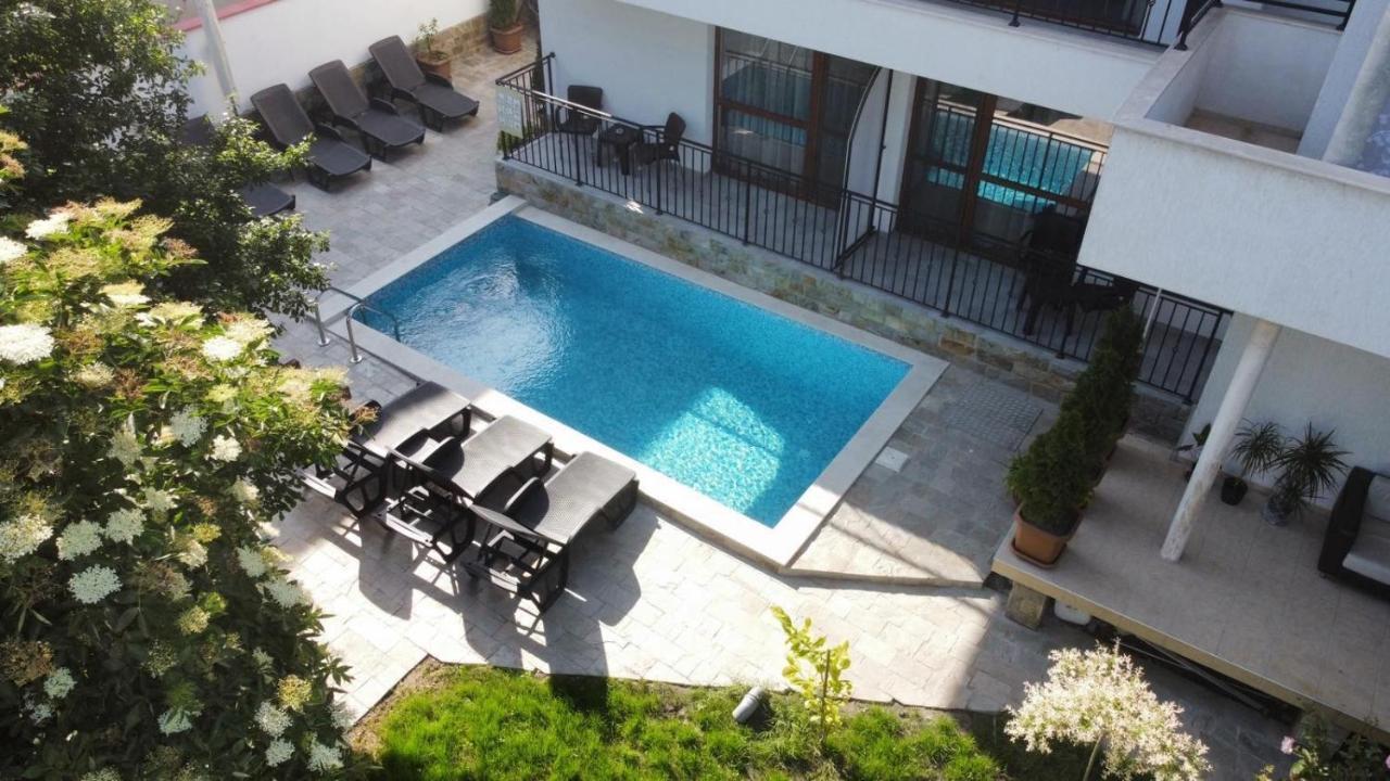 בורגאס Villa Aqua Family Hotel מראה חיצוני תמונה